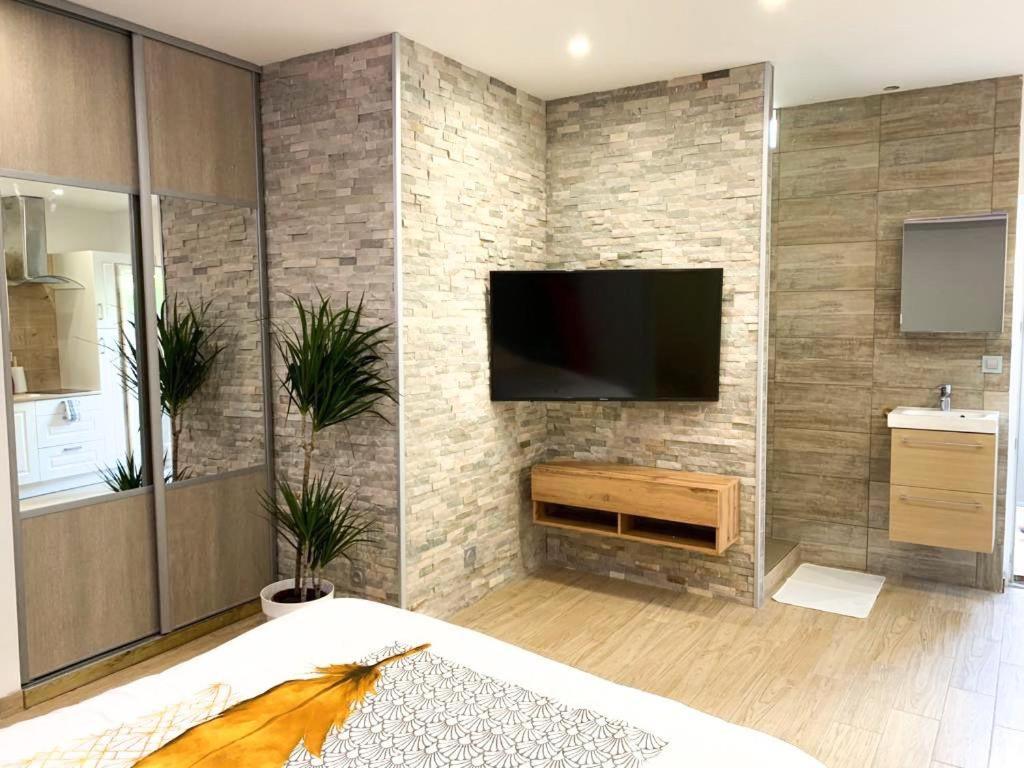 Le Menhir 2 Jacuzzi Spa Terasse Barbecue La Roche-Blanche  المظهر الخارجي الصورة